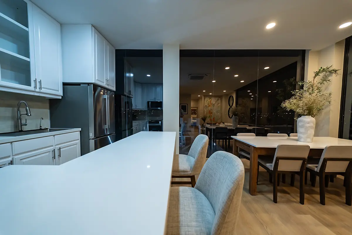 16 Los Cristales-Baccarat-Kitchen Breakfast Bar