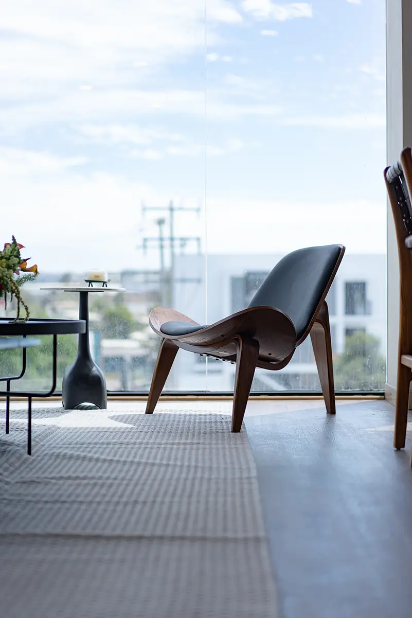 23 Los Cristales-Oppalo-Living Room Chair