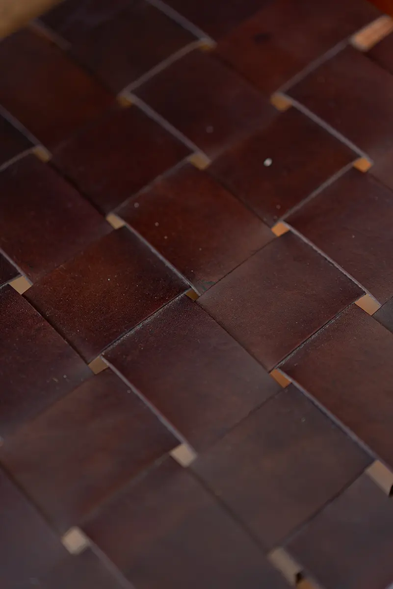 25 Los Cristales-Oppalo-Woven Leather Texture