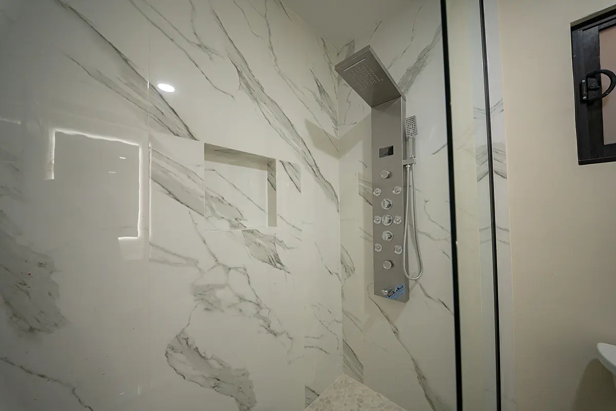 32 Los Cristales-Baccarat-Shower Detail