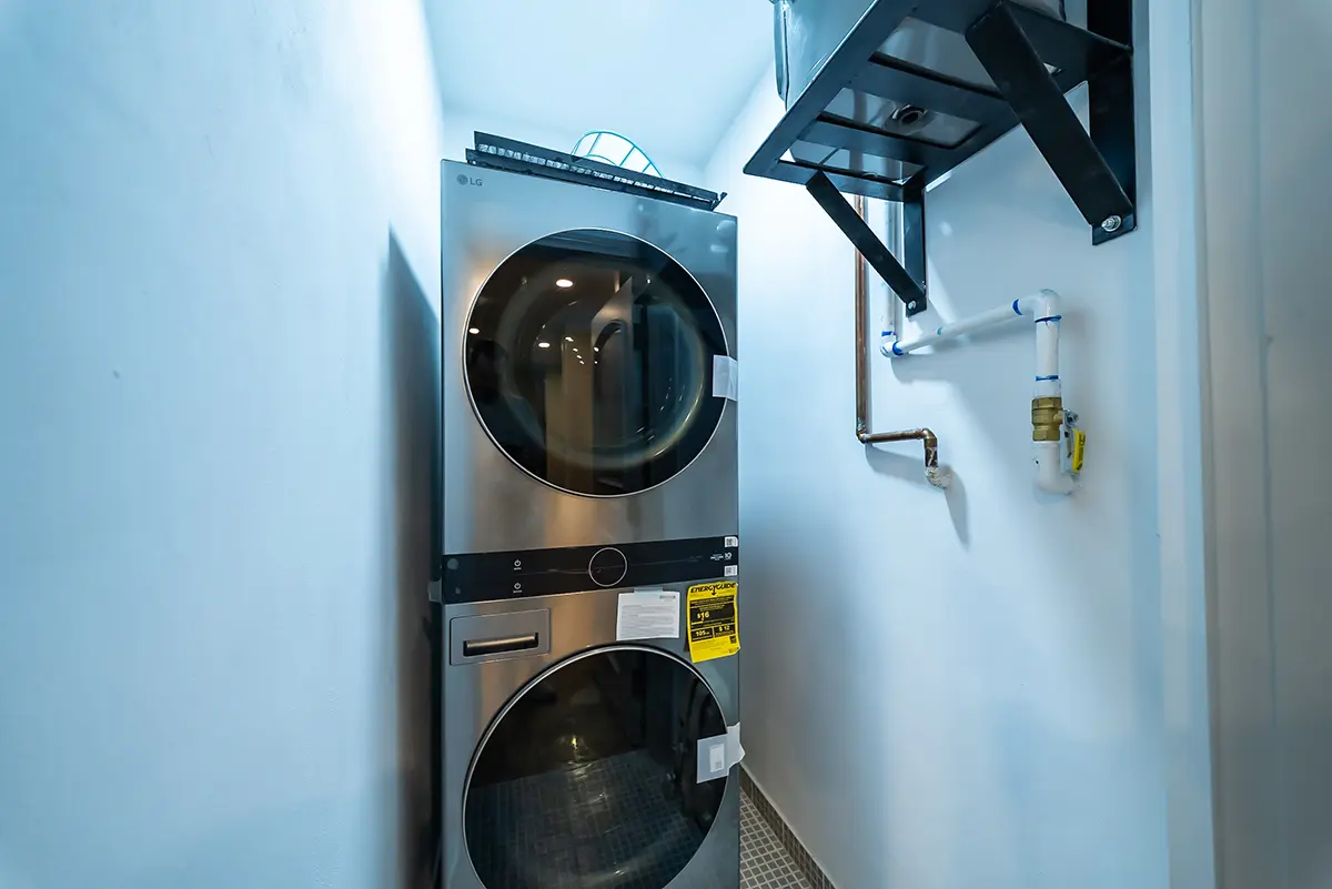 35 Los Cristales-Oppalo-Laundry Room