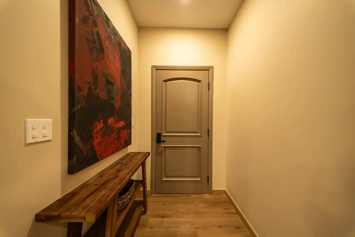 36 Los Cristales-Oppalo-Entryway Hall